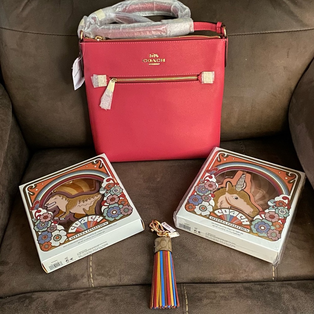 COACH NWT! 4 PIECE BUNDLE!!! OMG!